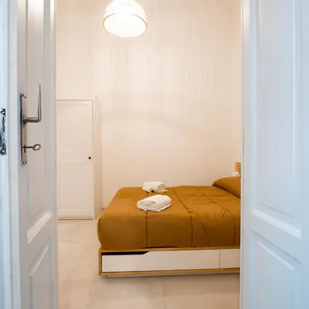 Ravannah Апартаменты Бари